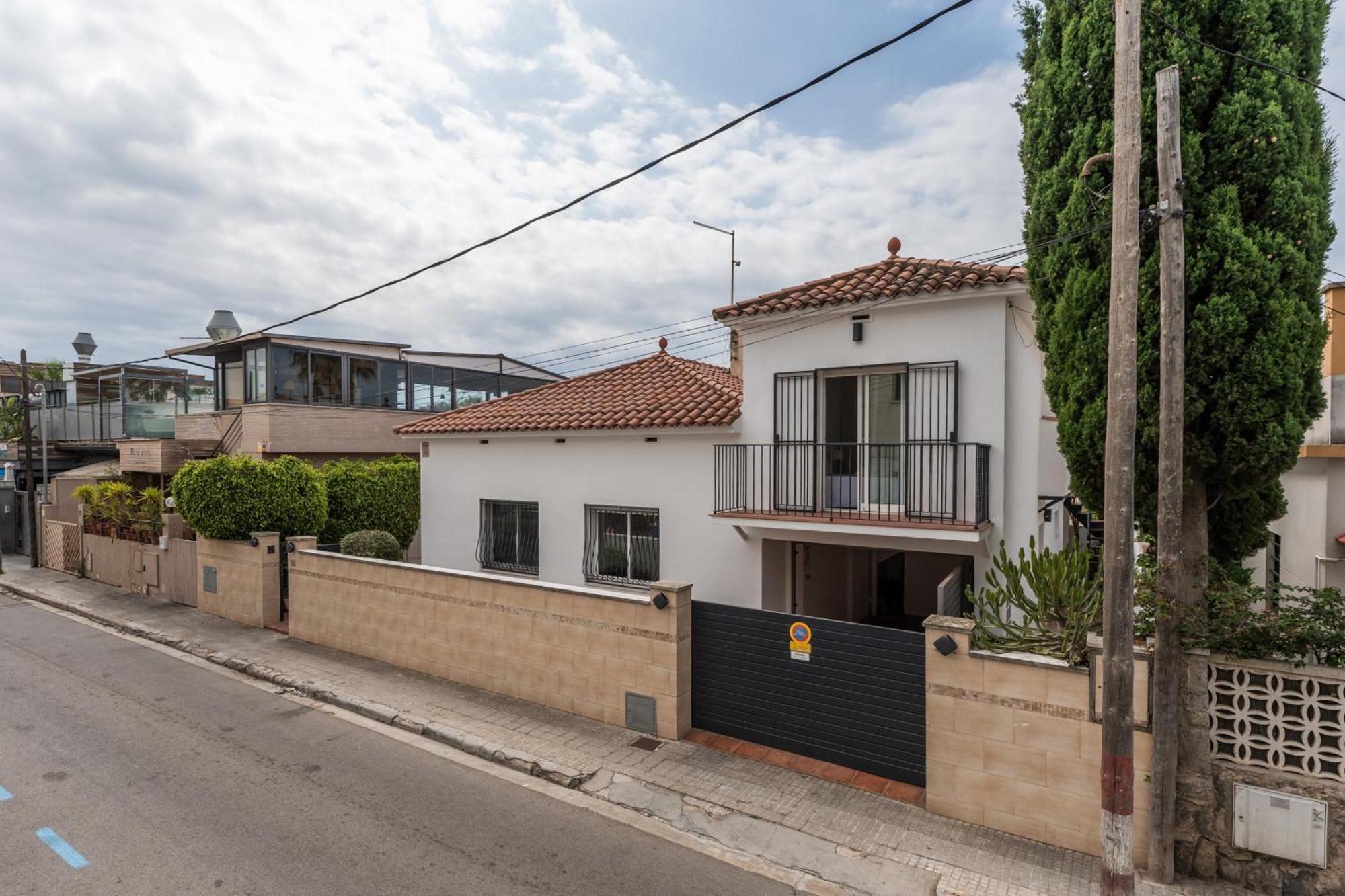 Beach Villa Cristina By Hhbcn Castelldefels Exteriör bild