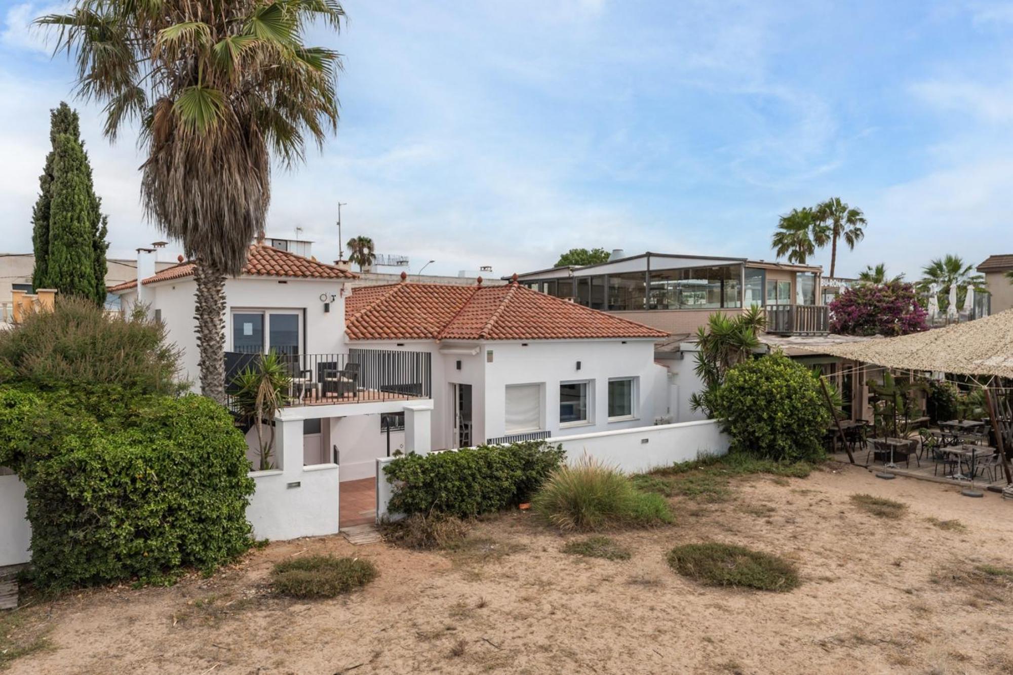 Beach Villa Cristina By Hhbcn Castelldefels Exteriör bild