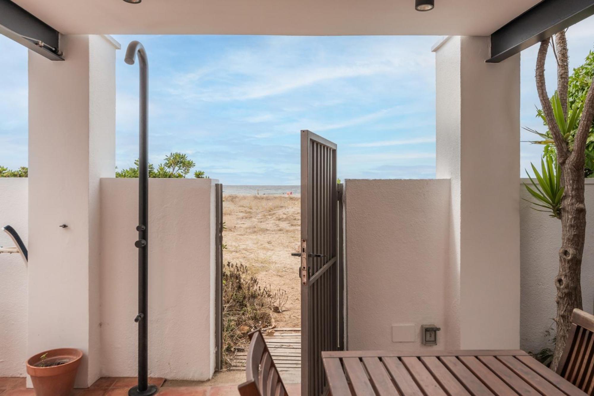 Beach Villa Cristina By Hhbcn Castelldefels Rum bild